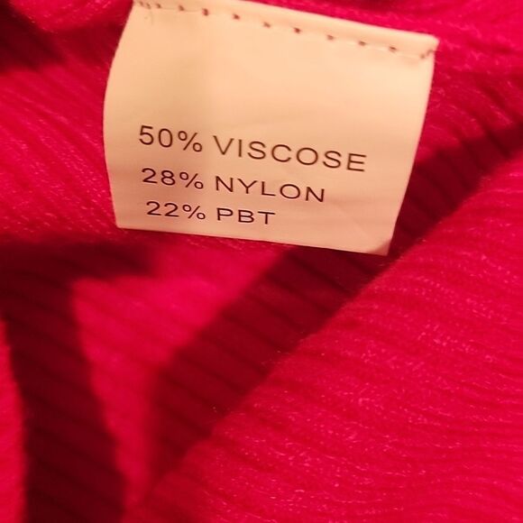 NWOT Elegant Red Women's Top sz L/XL - Picture 7 of 7